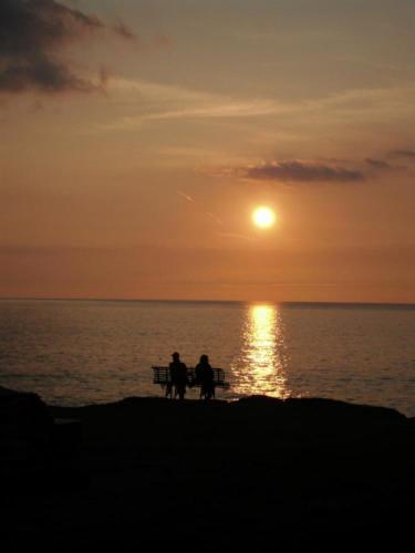 Flat-B, 4 Adults, 20 Mins To Beach, Netflix, Wifi, Sleeps 4 Adults Борнмът Екстериор снимка